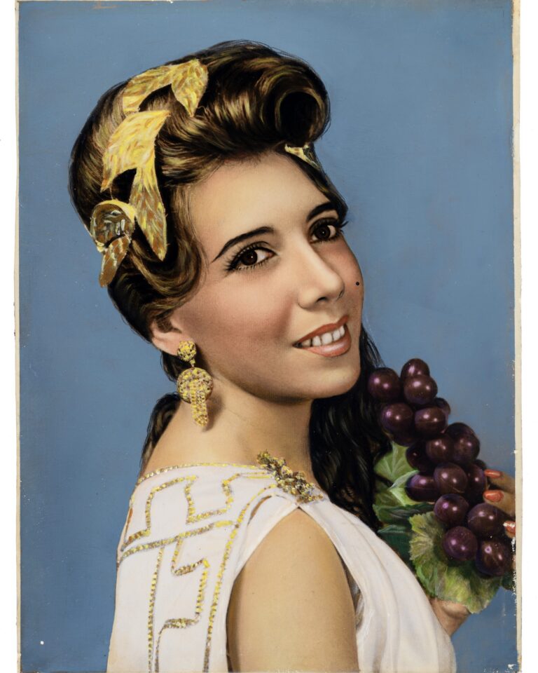 Cópia de A fotopintora do Cariri, Telma Saraiva (1), nos anos 50, construía autoretratos como estrela de filmes hollywoodianos.